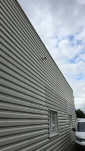 Sécurisez votre entreprise avec les systèmes de surveillance Aritech et Hik-Vision